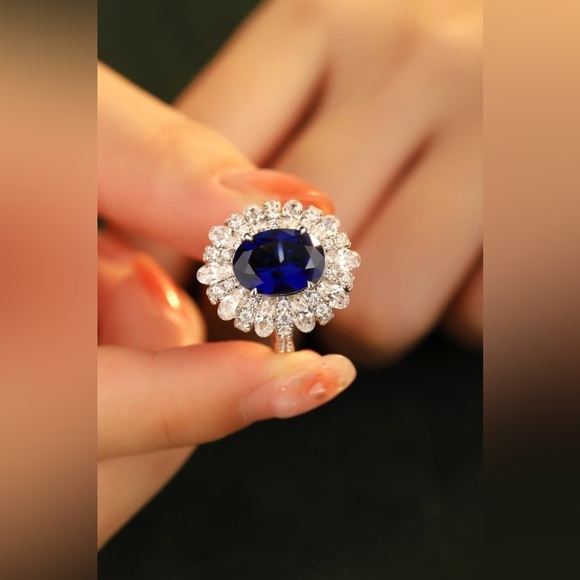 5 Carat Lab-Grown Sapphire Flower Shape Ring